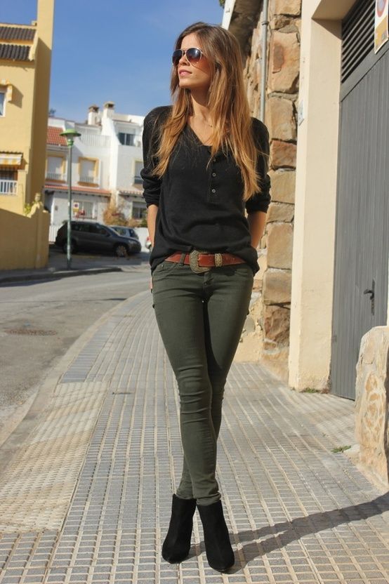 Boots to Style up your Dark Wash Jeans. image 4