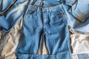 ONE JEANS SEVERAL TYPES! image 1