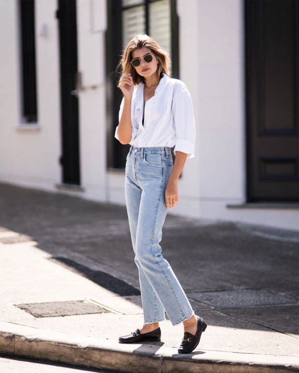 T Goldsign1 e1550173757298 for Various ways of styling Mom Jeans