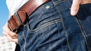 LEVIS 501 JEANS! image 3